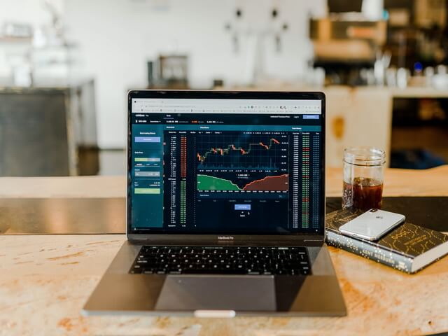 broker terbaik di Indonesia