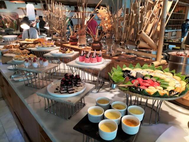 Sunday brunch artinya
