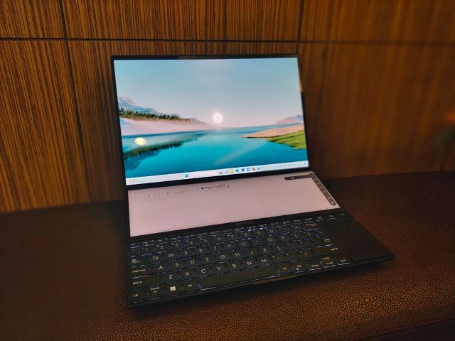 ASUS Zenbook Pro 14 Duo OLED (UX8402ZE) Laptop Kasta Tinggi Buat Konten Kreator