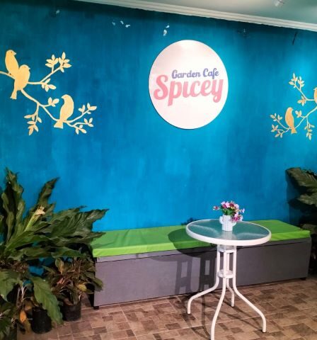 Spicey Garden Cafe & Resto, Tempat Makan Keluarga di Pondok Cabe