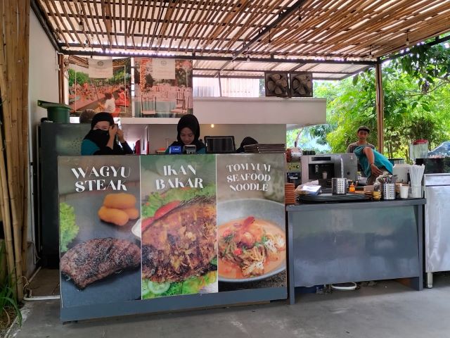 Spicey Garden Cafe & Resto