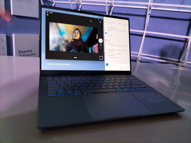 Laptop ASUS AI 