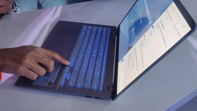 Vivobook S14 OLED