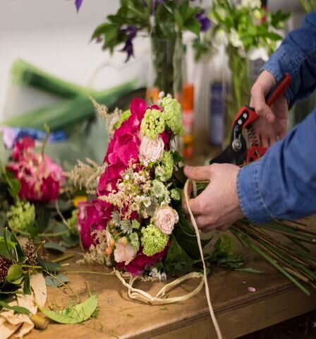 Panduan Memilih Bunga di Toko Bunga: 7 Tips dari Ahli Florist