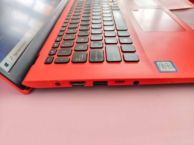 ASUS Vivobook Port Lengkap
