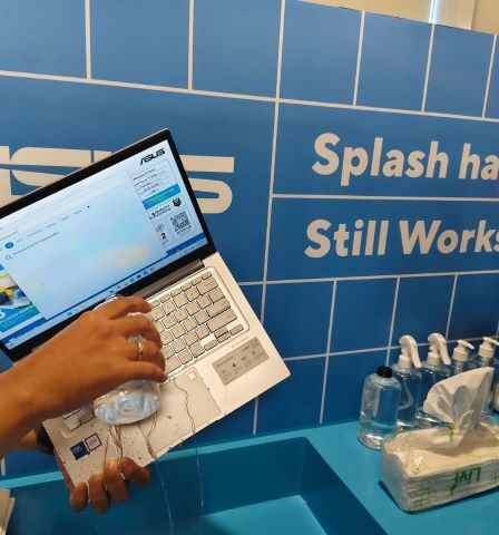 Ketangguhan Laptop ASUS; Dari Uji Ekstrem Hingga Premium Service Bisa Upgrade Layanan Tanpa Biaya Tambahan