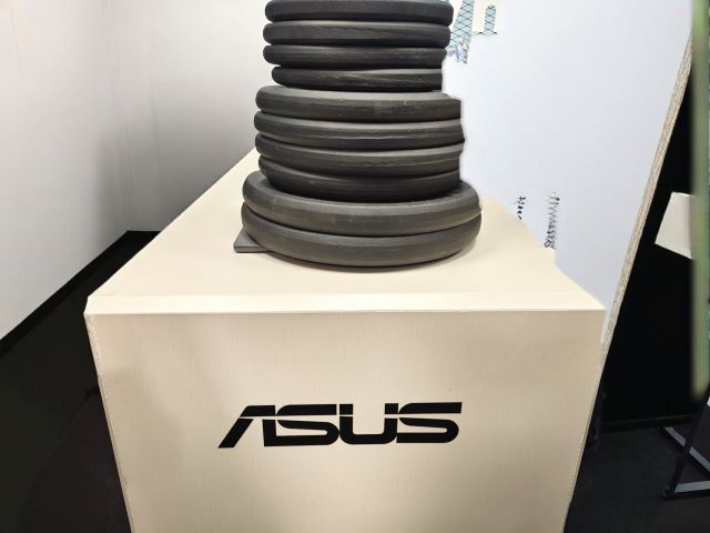 ASUS Quality Test laptop