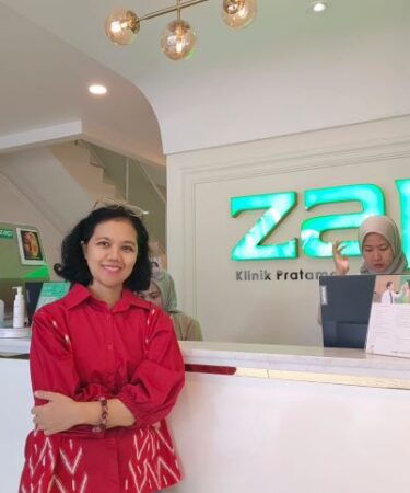 Facial Ekstraksi Hydro dan Redensity 1 Injection