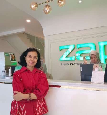 Facial Ekstraksi Hydro dan Redensity 1 Injection